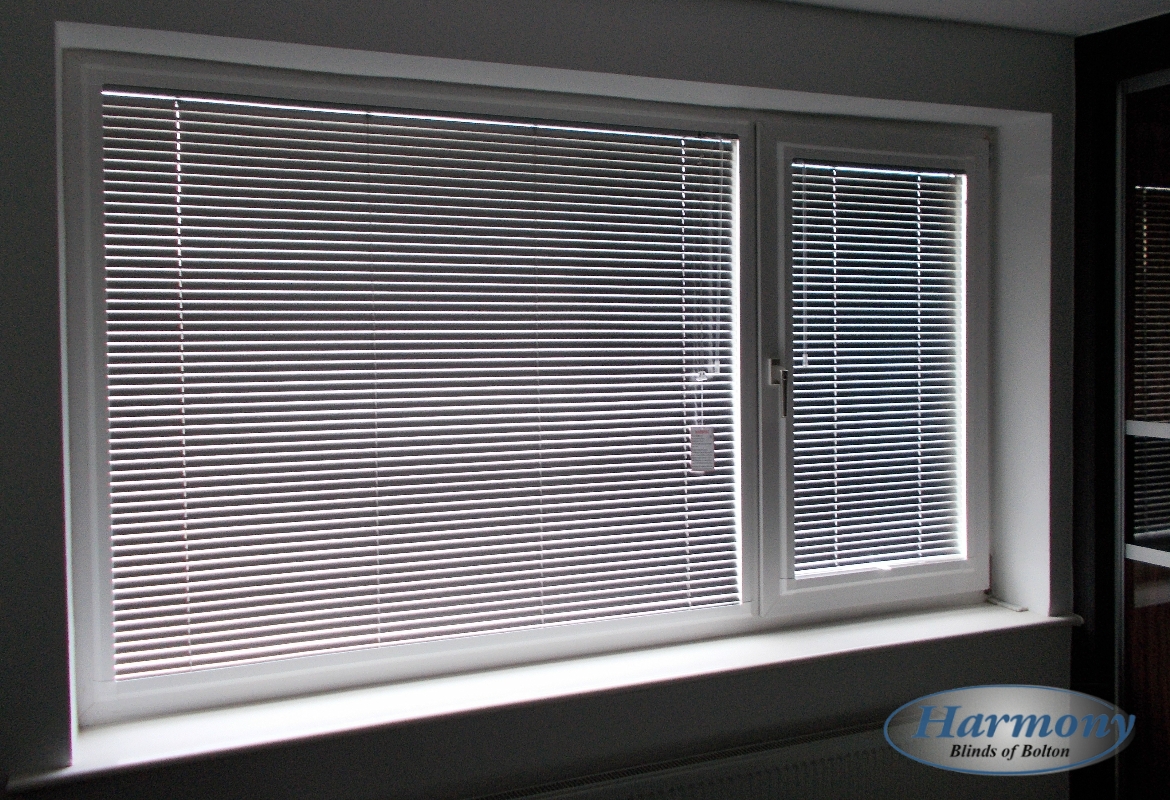 Perfect Fit Venetian Blind in a Bedroom - Harmony Blinds of Bolton and ...